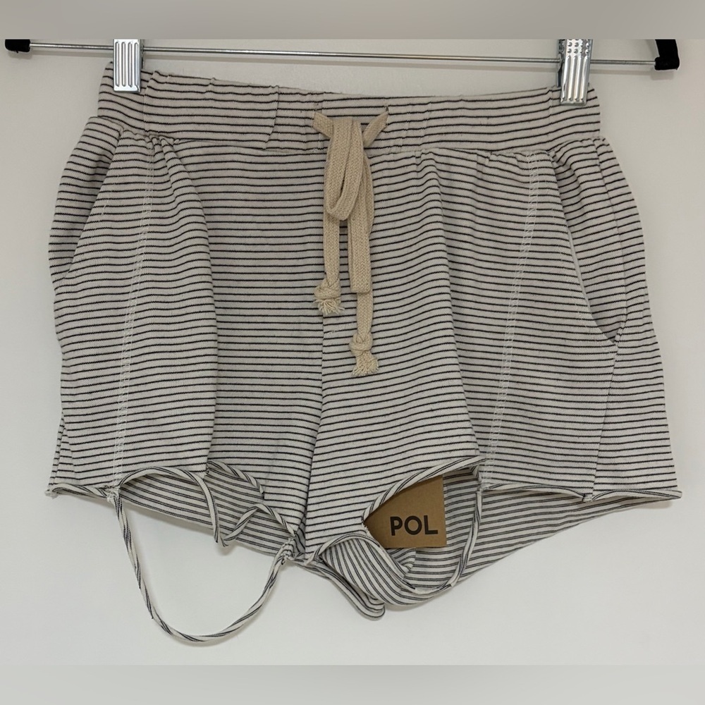 POL Lea White and Black Striped Distressed Shorts Size Small NWT